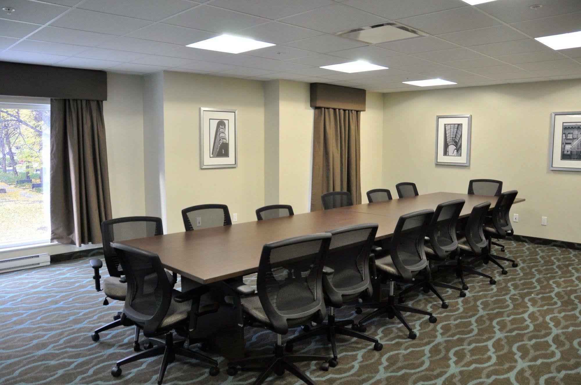 Best Western Plus Hotel Montreal Hotel