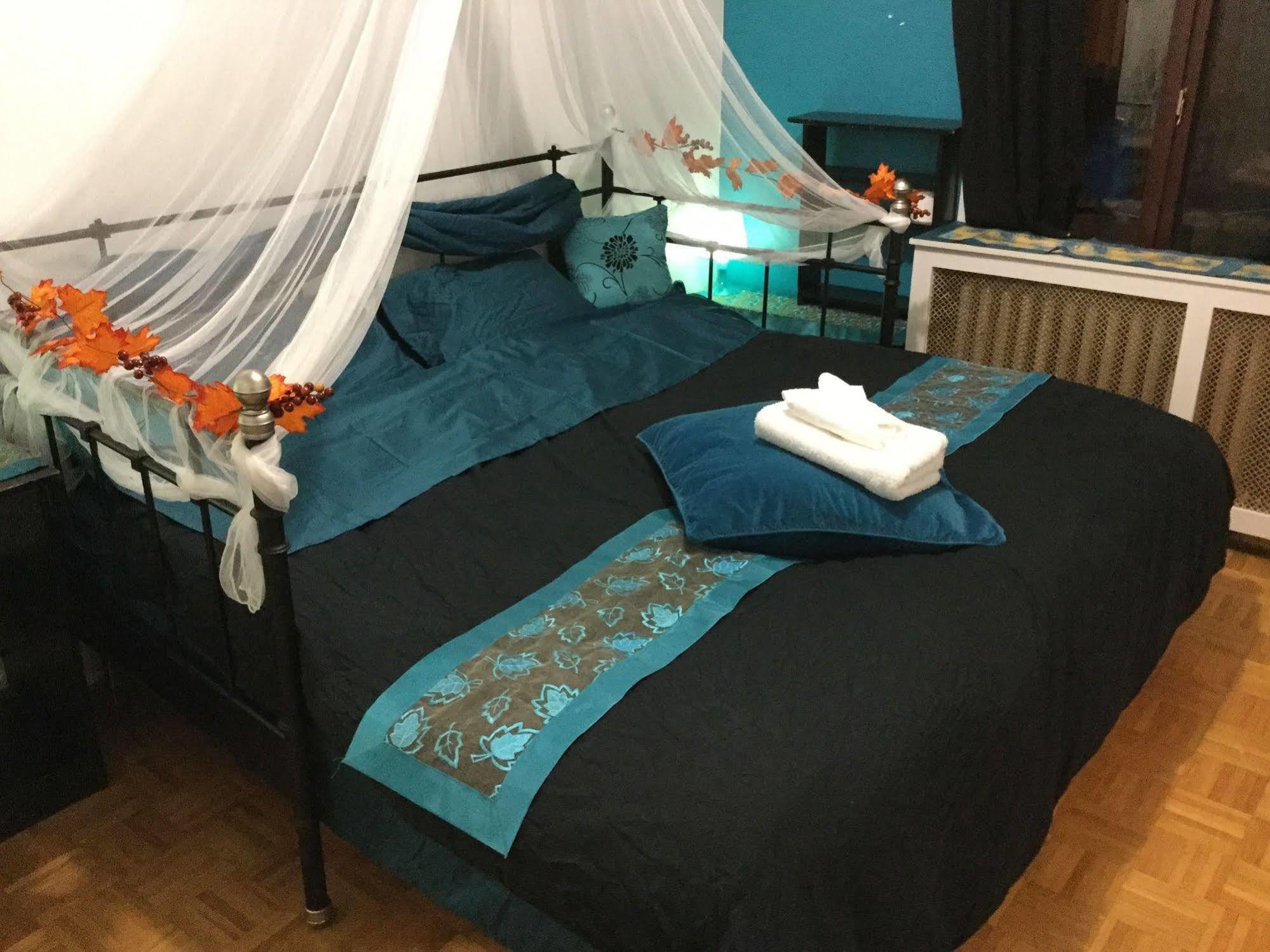Reboot Hotel *