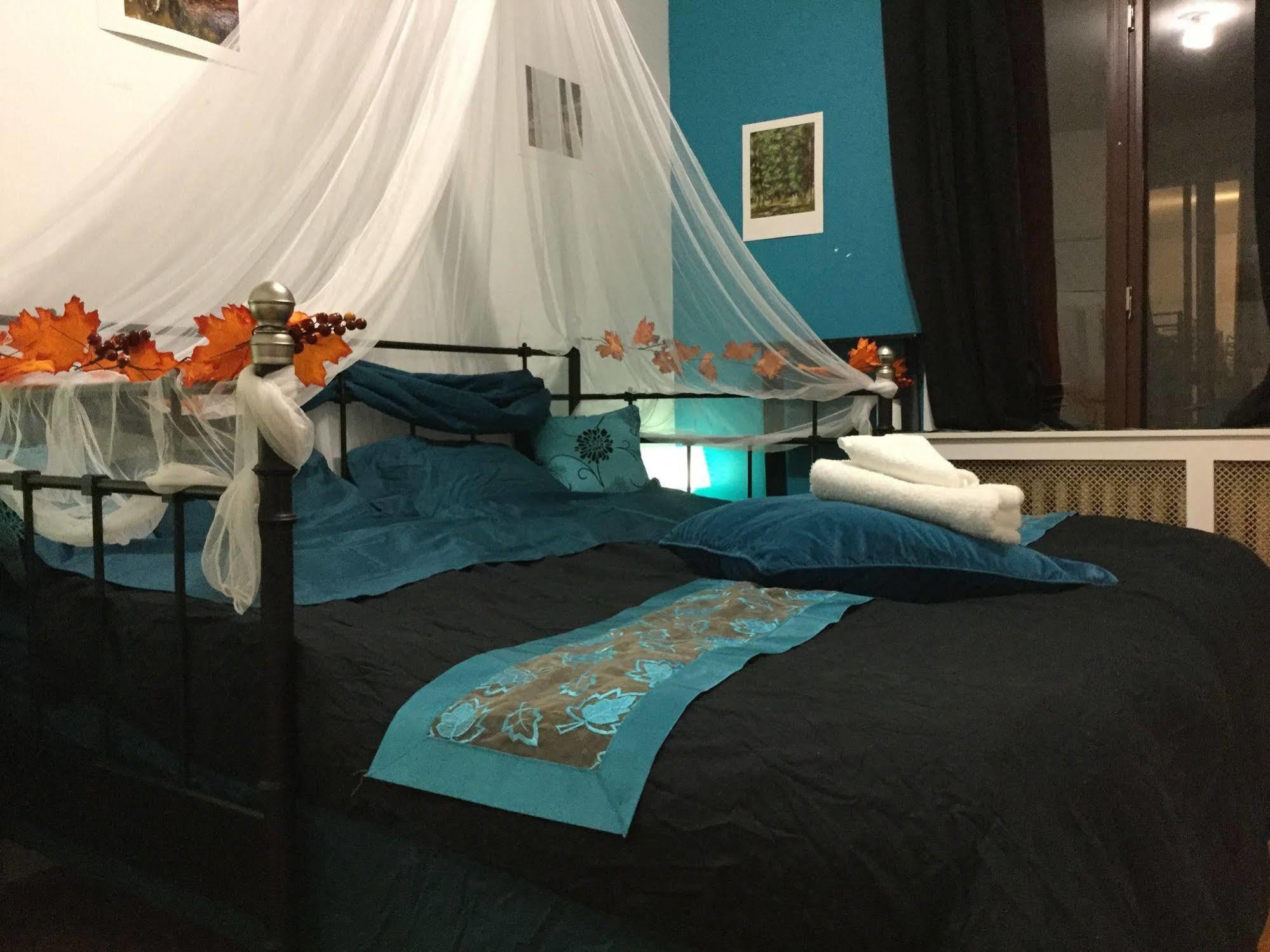 Hotel Reboot *