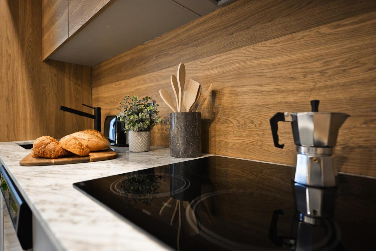 Apartment Stanley Court Apartments By Simplissimmo Montreal