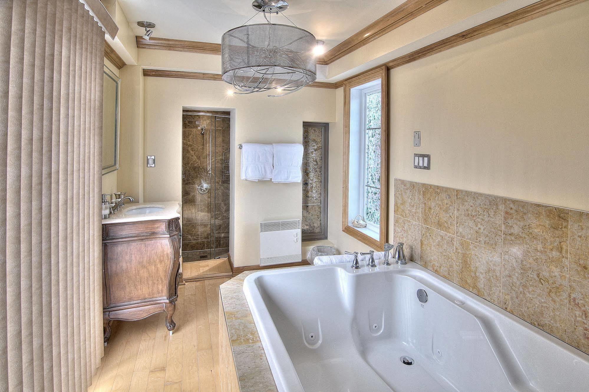 Hotel Chateau Saint-marc 4*