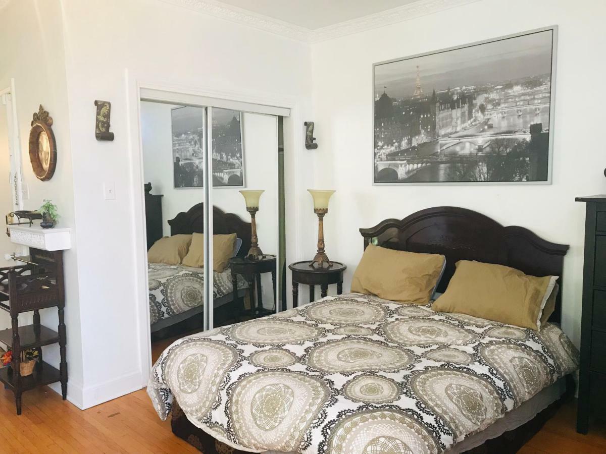 Square Saint Louis Studio With Balcony Apartment