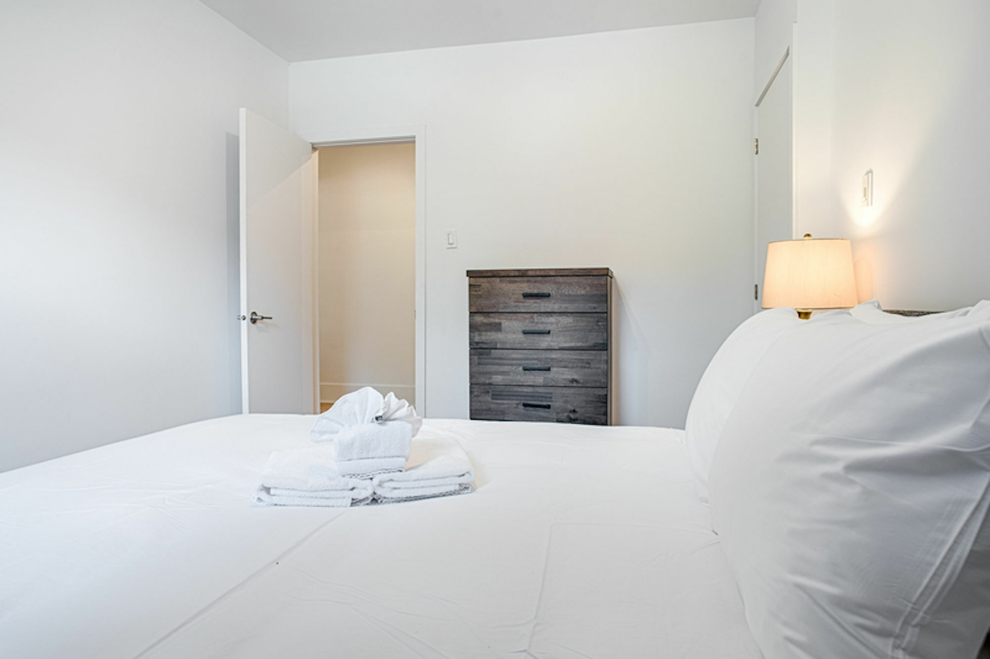 Serene 3br In Cote Des Neiges By Sonder * Montreal