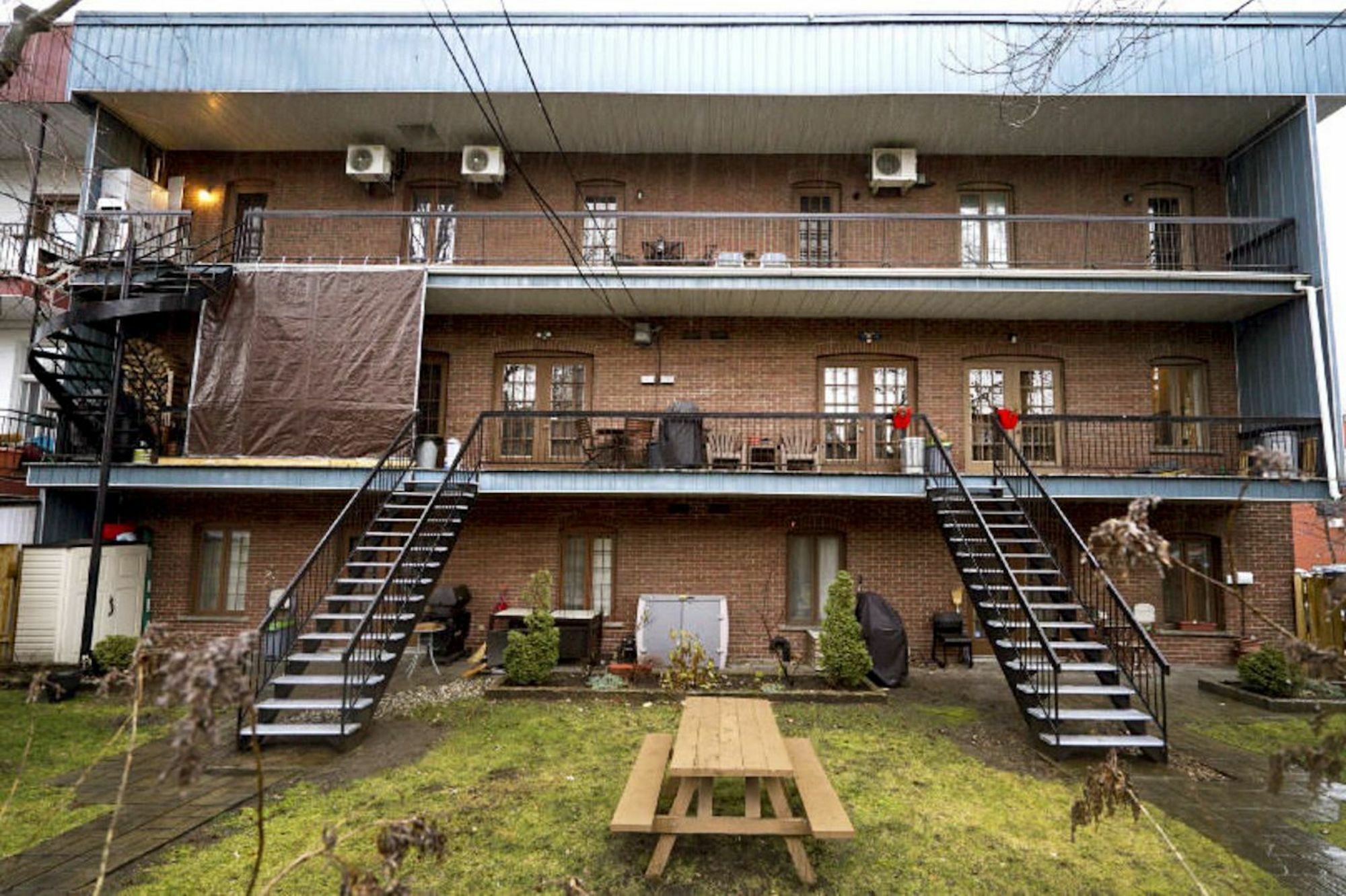 Sunny 2br In St Henri By Sonder