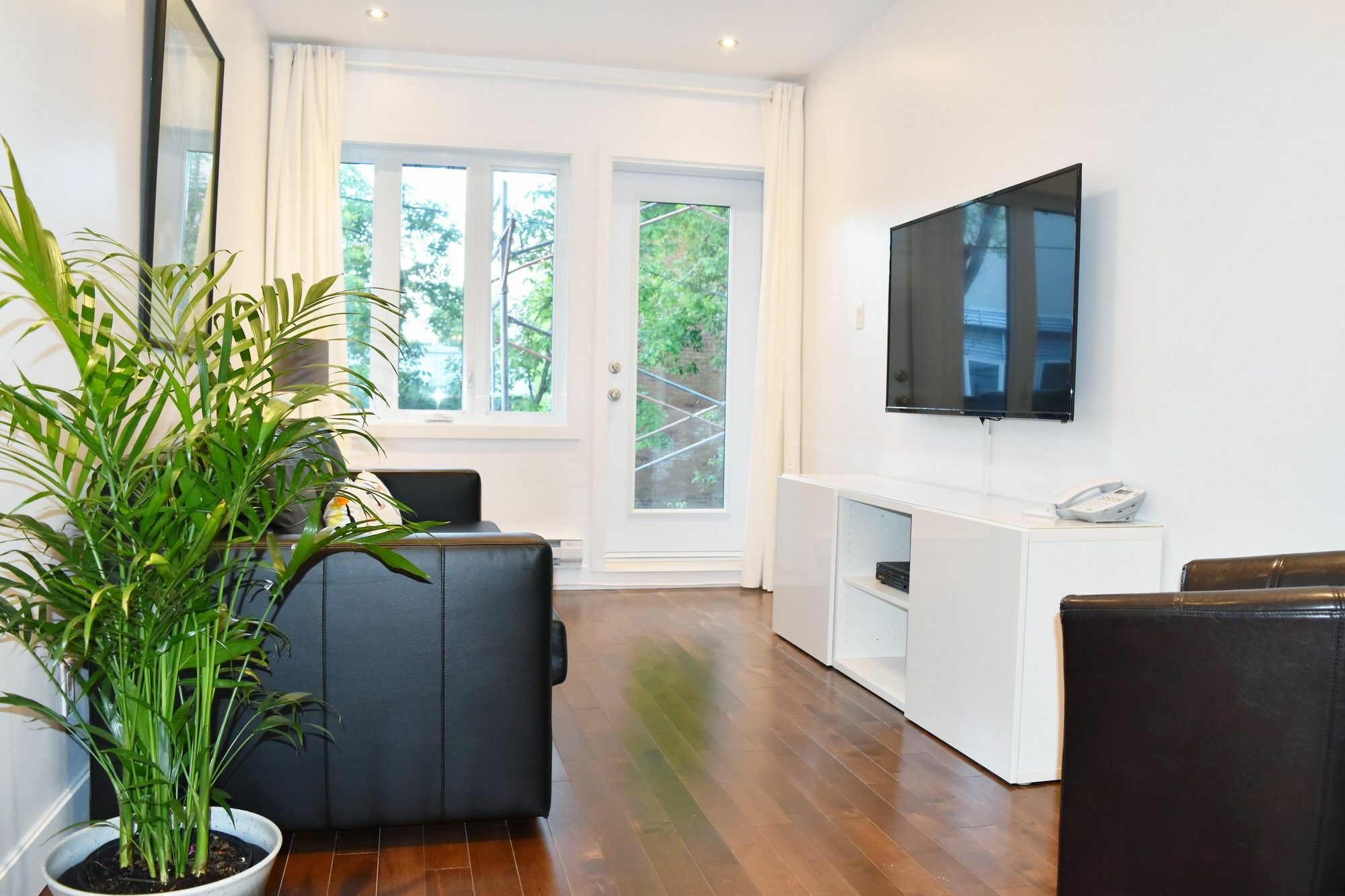 Lmvr - Le Saint-laurent Apartment *