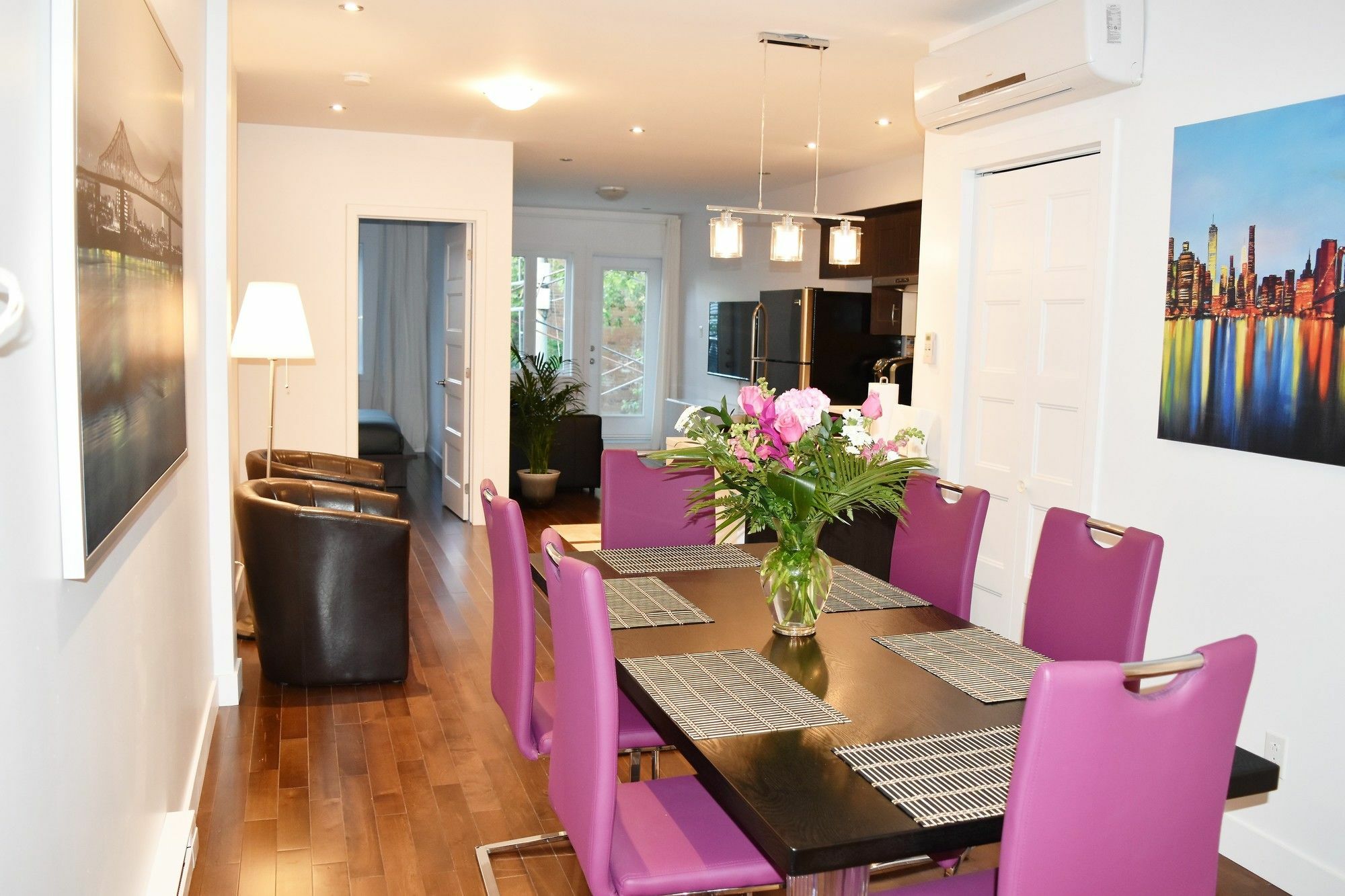 Lmvr - Le Saint-laurent Apartment