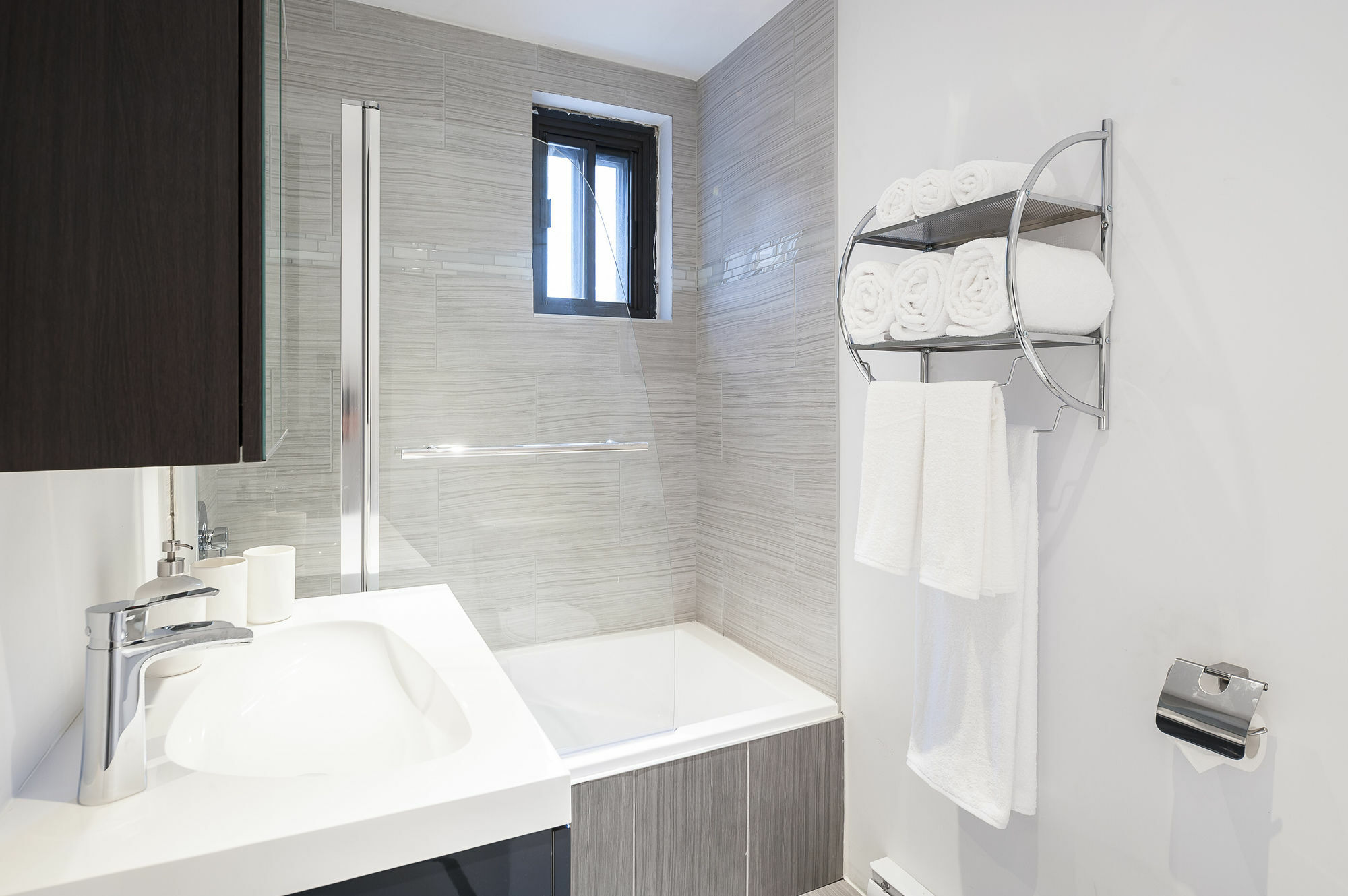 Stanley Court Apartments By Simplissimmo Apartment Montreal
