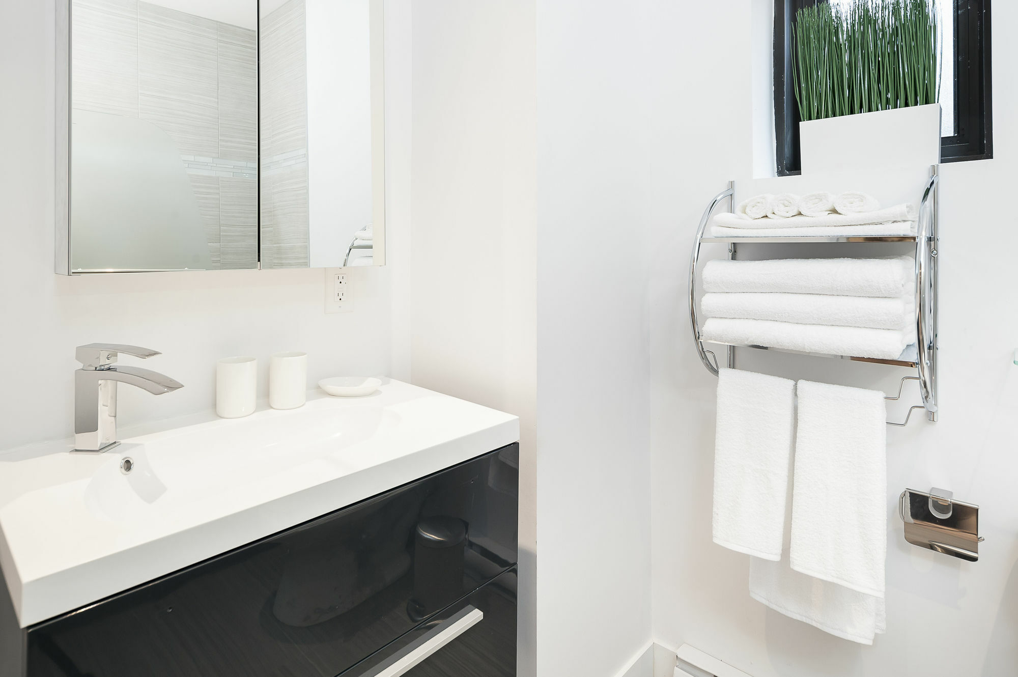 Stanley Court Apartments By Simplissimmo Apartment Montreal