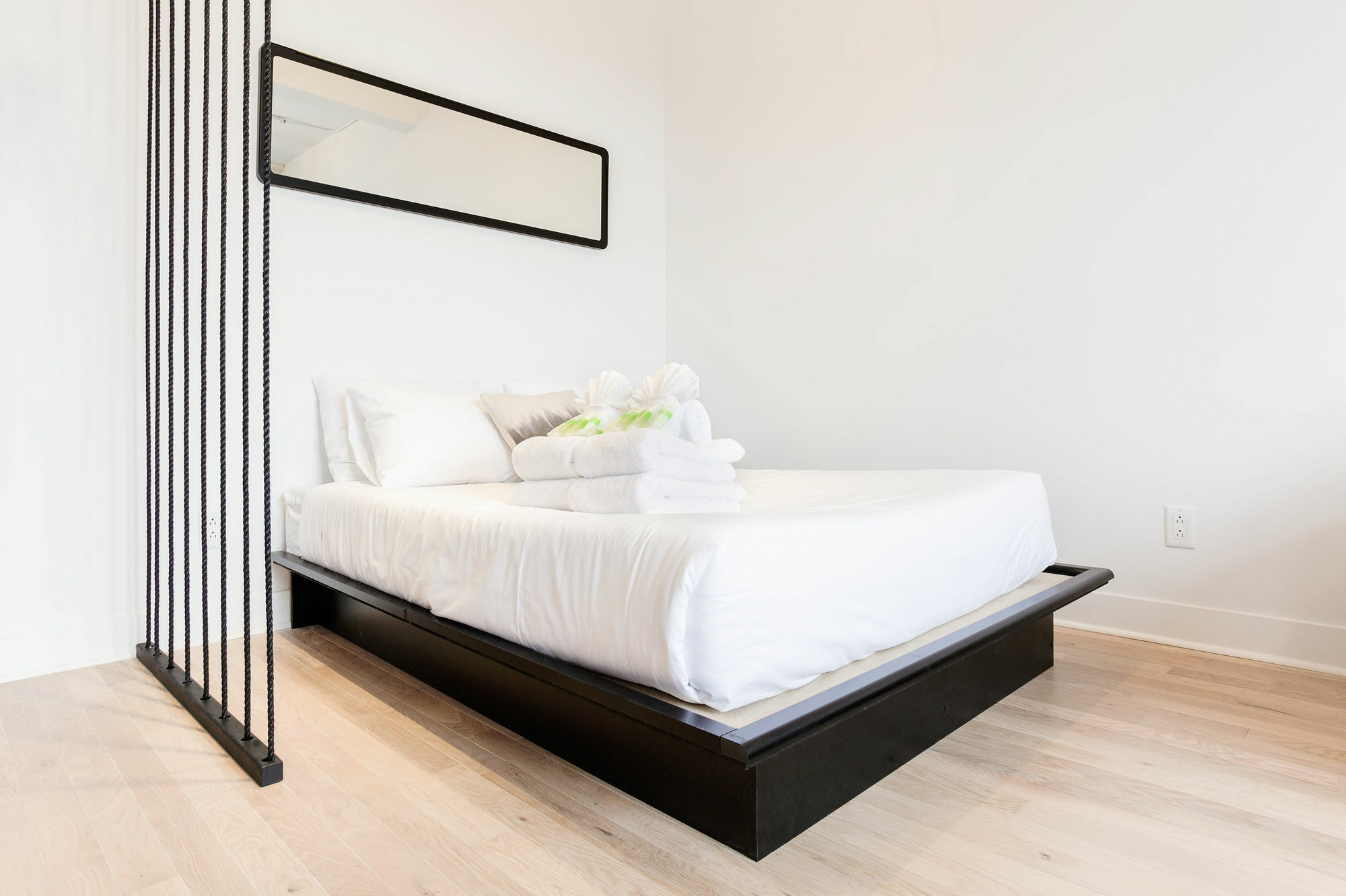 Apartment Industrial In Plateau By Sonder *