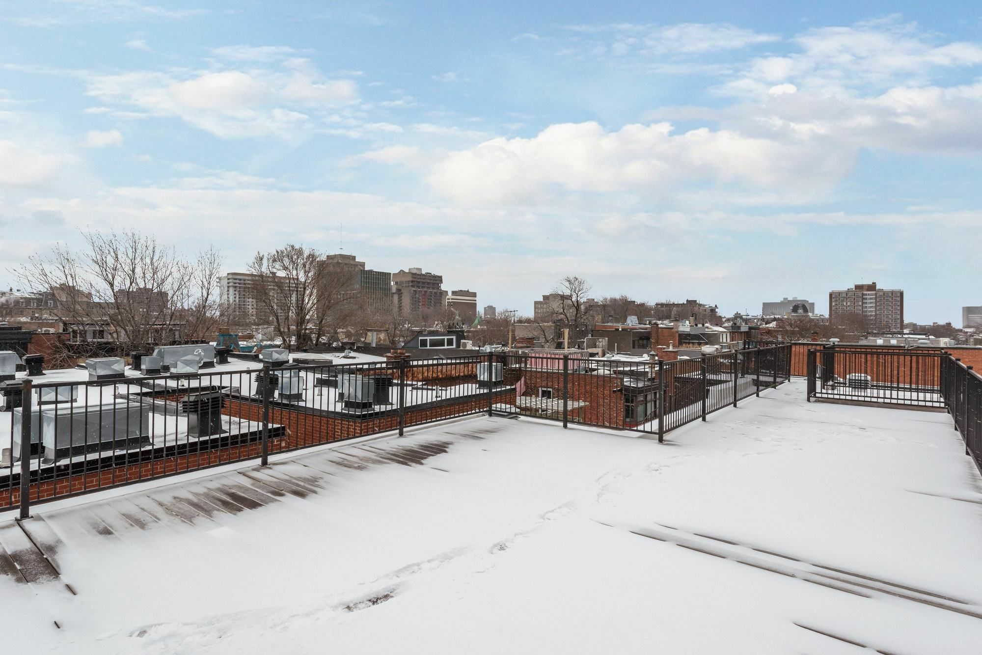 Brilliant 3br In Plateau Apartment Montreal