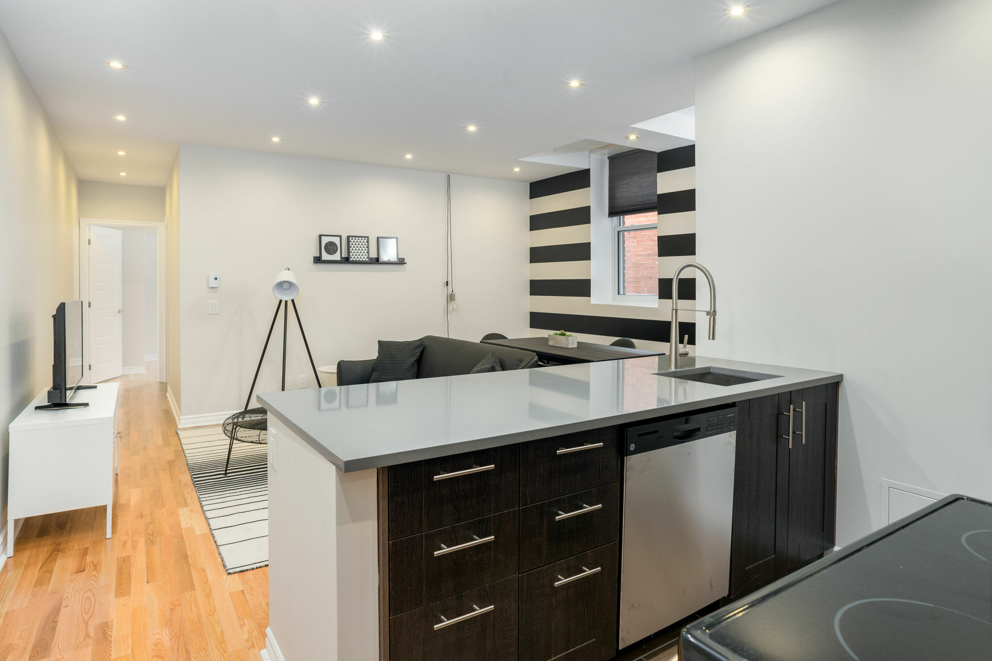 Classic 4br In Milton Park By Sonder * Montreal