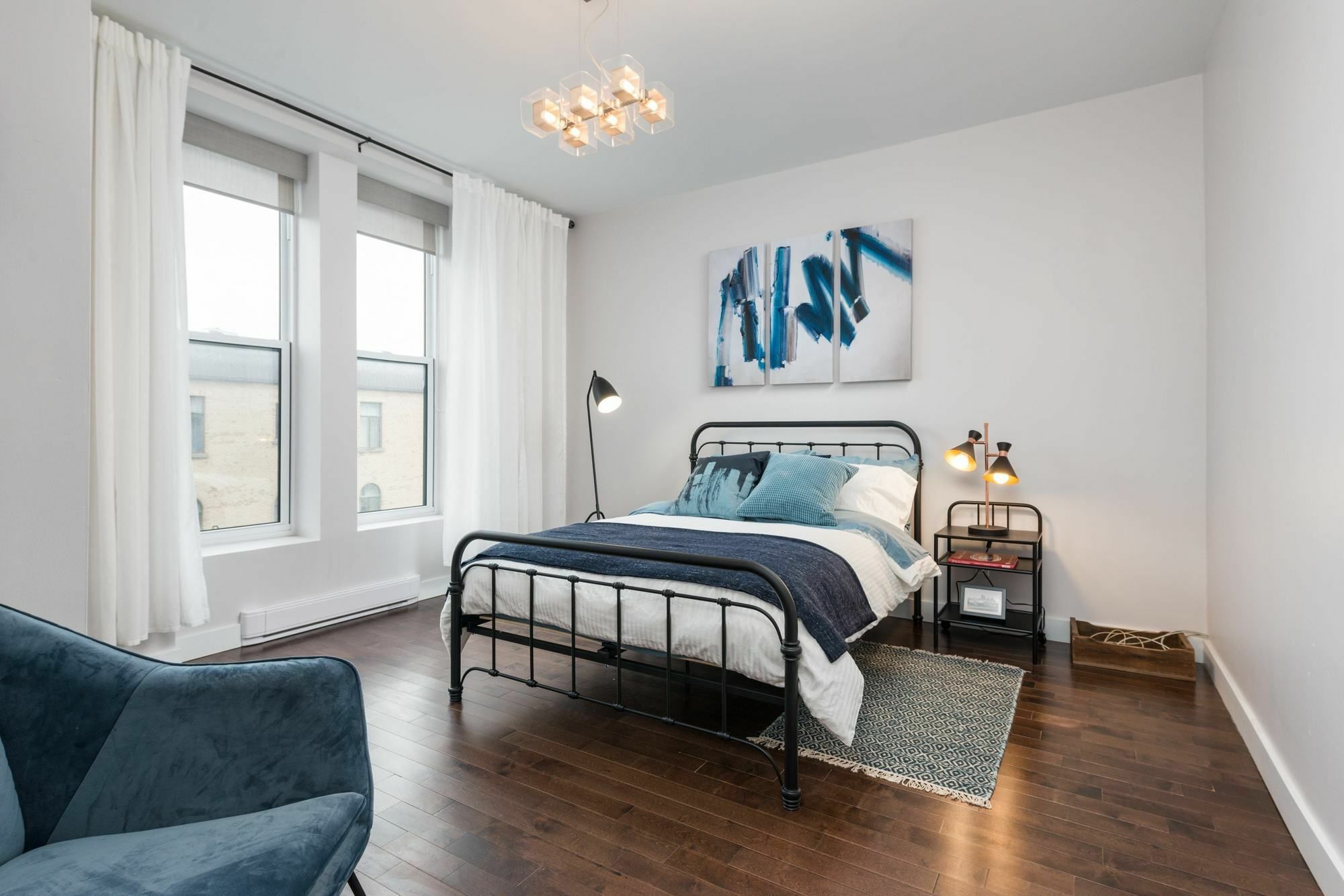 Brilliant 3br In Plateau Apartment *