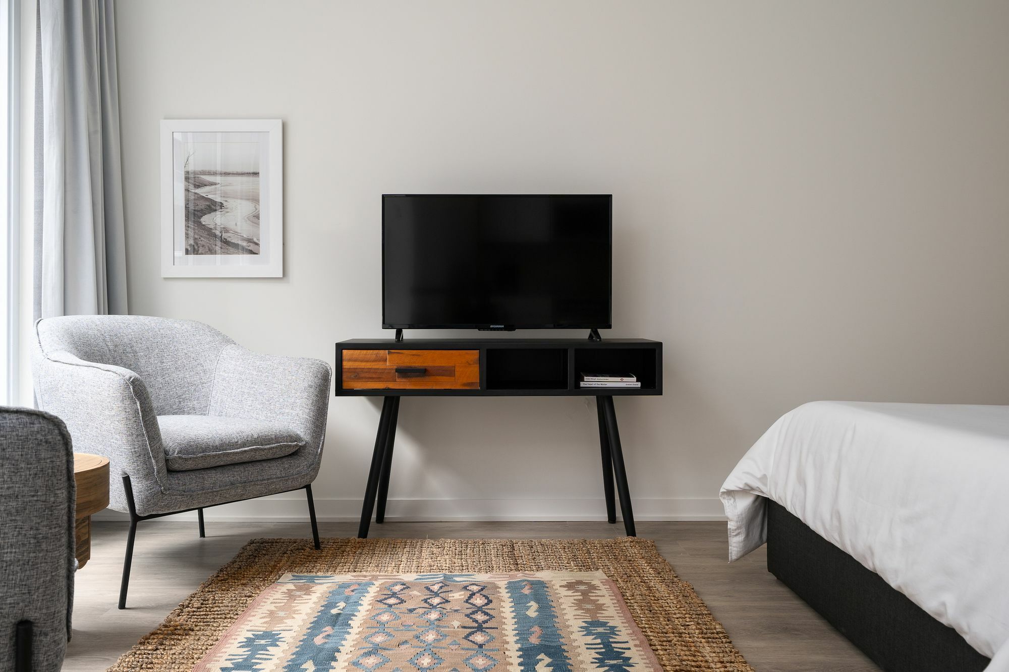 Apartment Lovely In Quartier Des Spectacles By Sonder Montreal