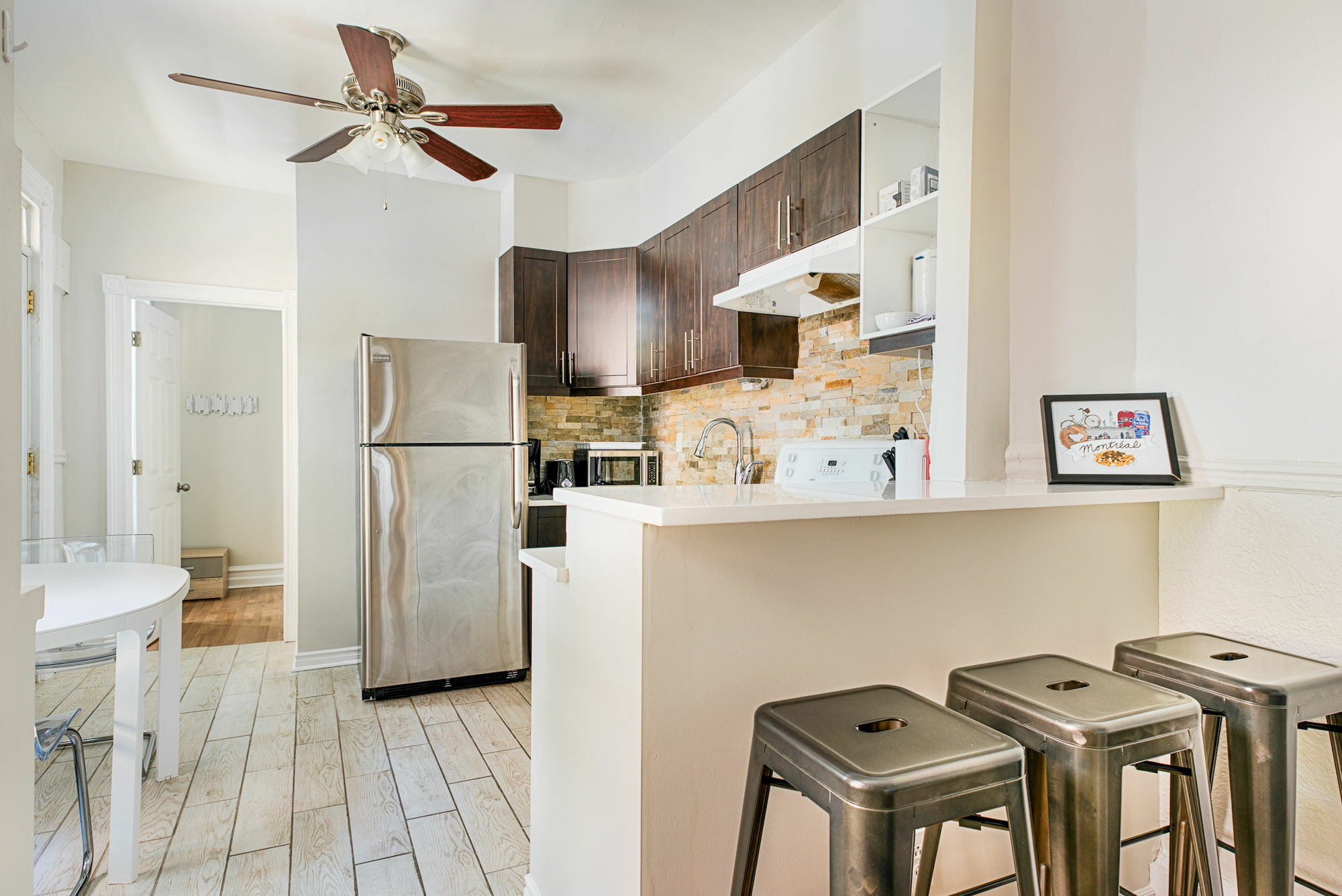 Hip 4br In Plateau By Sonder Montreal