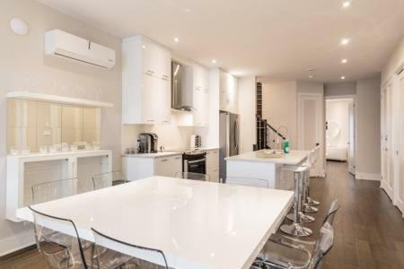 Parc Avenue Lofts 3*