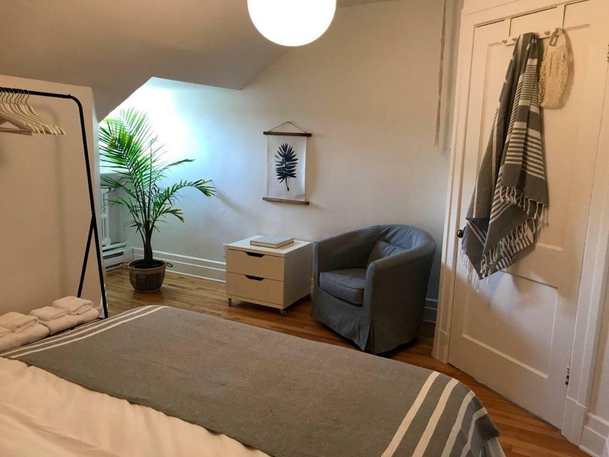 Jules & Jim Apartment Montreal