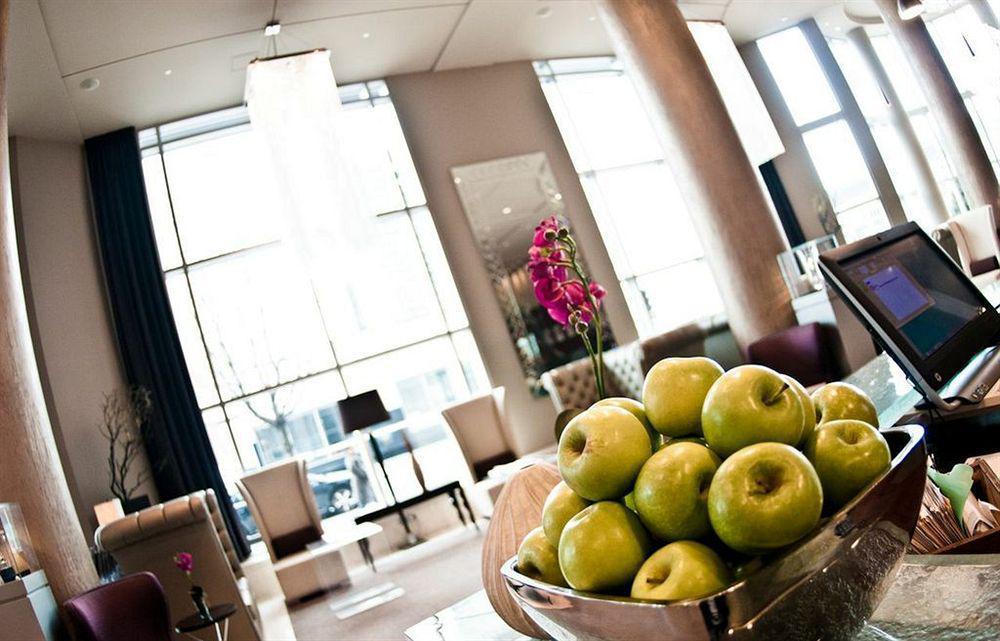 Hotel Warwick Le Crystal -