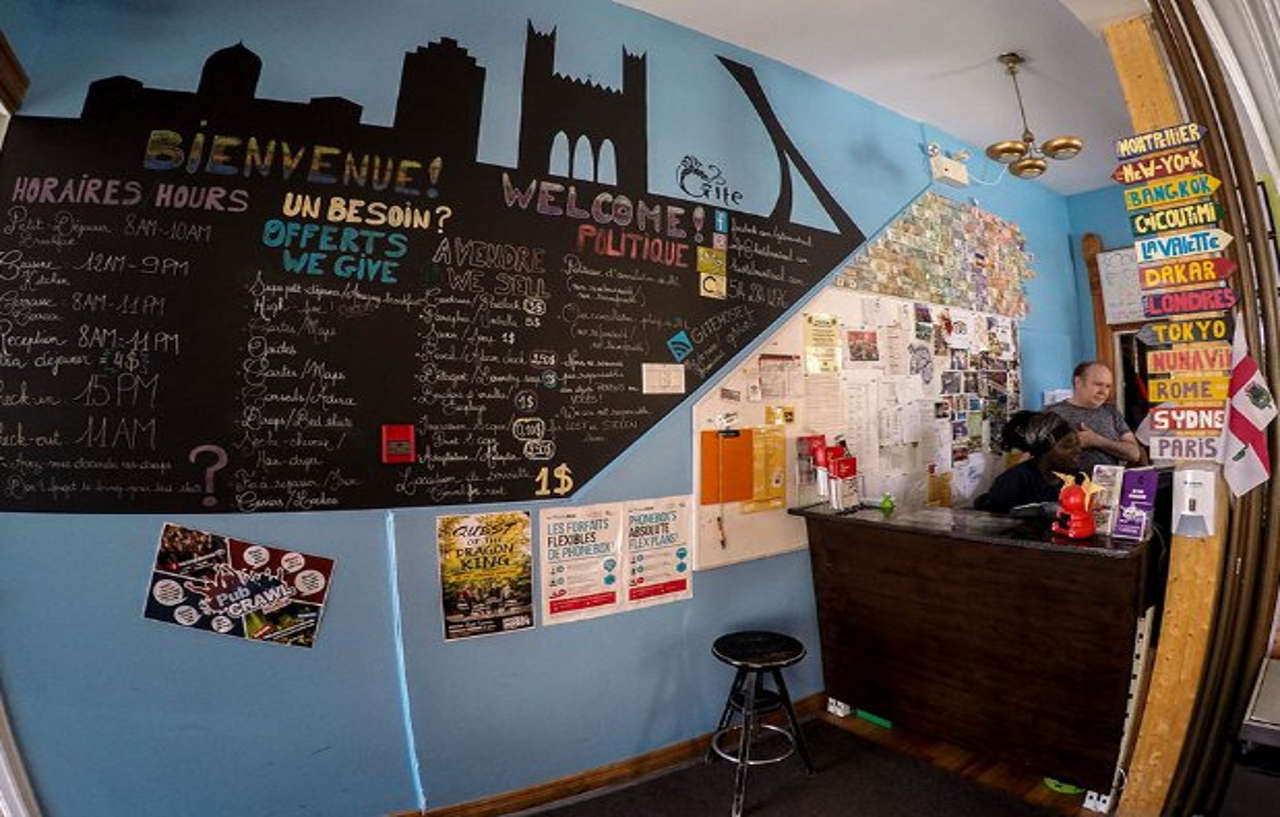 Auberge Du Plateau Hostel Montreal