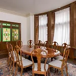 Maison Taki