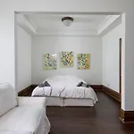 Maison Taki