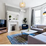 Mtlvacationrentals -The Chic Laurier
