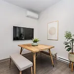 Brand New And Perfectly Located Flat In Le Plateau By Den Stays