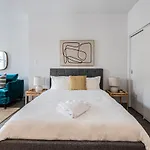 Brand New And Perfectly Located Flat In Le Plateau By Den Stays