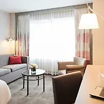 Novotel Montreal Center