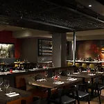 Renaissance Montreal Downtown Hotel