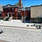 No2 Plaza St-Hubert Metro Jean-Talon Jarry Parc
