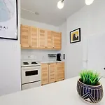 The Sherbrooke Experience Room 99