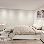 4 Bedrooms Beautiful Townhouse
