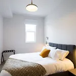 Brand New Light Filled Mile End Flat By Denstays