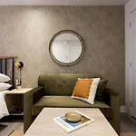 Palms Little Italy Studio With Full Bathroom By Denstays