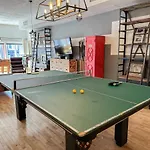 Vibrant 5-Bed Apartment 5Mins To Jarry Metro