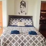 Beautiful Studio With View Of The City!