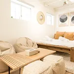 Beautiful Studio In Westmount Amazing Location