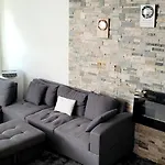 Luxurious 2 Bedrooms Apartment With Spa In Montreal