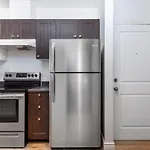 Aaa Location - Bright And Cozy Apartment