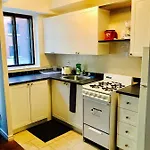Stylish Montreal Apartment: Comfortable Stay In The Golden Square Mile