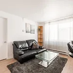 Cozy One Bedroom Apartment Heart Of Downtown-329