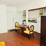 Stylish Montreal Apartment: Comfortable Stay In The Golden Square Mile