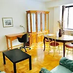 Stylish Montreal Apartment: Comfortable Stay In The Golden Square Mile