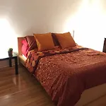 Stylish Montreal Apartment: Comfortable Stay In The Golden Square Mile