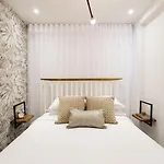 6768 - 102 Cozy And Fresh Mini Studio With Kitchen By Denstays
