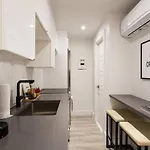 6768 - 102 Cozy And Fresh Mini Studio With Kitchen By Denstays