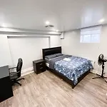 Newly Renovated Studio, Separate Entrance