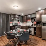 Cozy 2 Bedroom Apartment - 1902