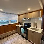 Cozy Spacious Work Friendly Lotus With Garden View High Speed Free Wi Fi And Parking Adjacent To Downtown Montreal
