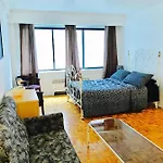Stylish Montreal Apartment: Comfortable Stay In The Golden Square Mile